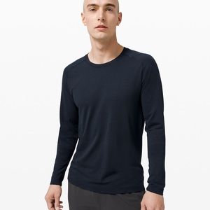 Men’s Lululemon long sleeve